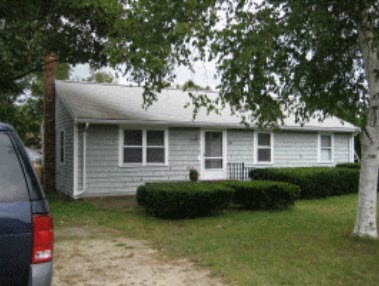 10 Winthrop Ave, Oak Bluffs, MA 02557 - photo 1