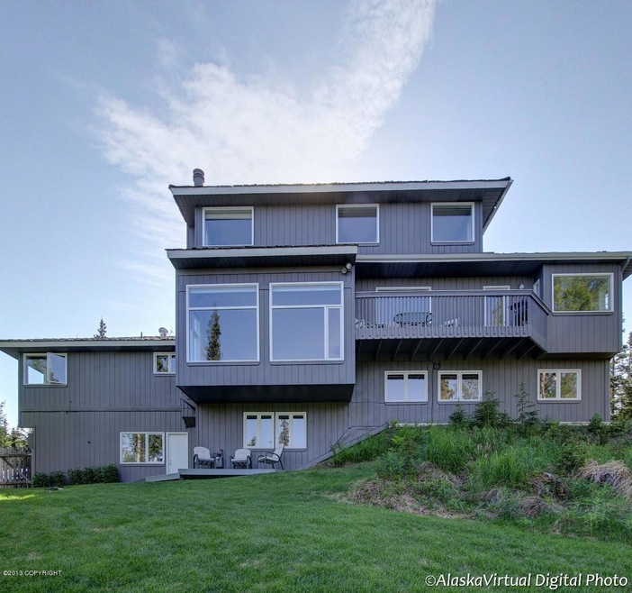CUSTOM MULTI LEVEL HOME