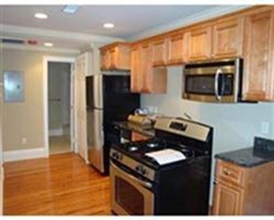 300 K St unit 2, Boston, MA 02127 - photo 1