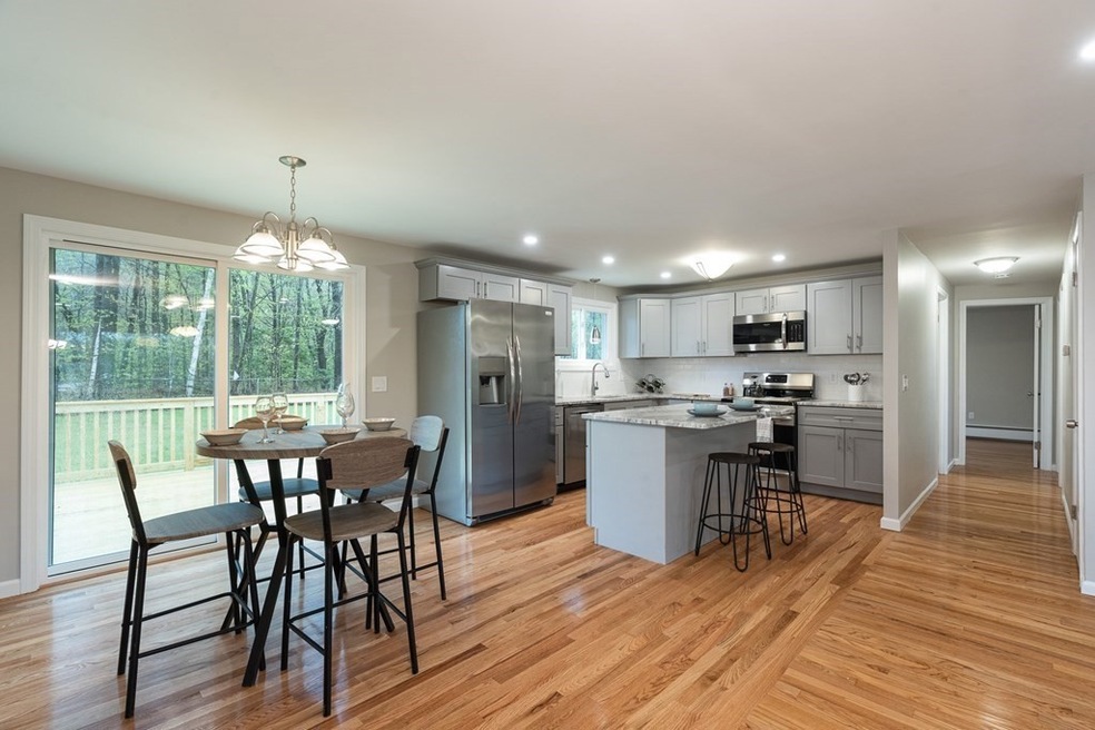 345 Jarvis Ave, Holyoke, MA 01040 - photo 1