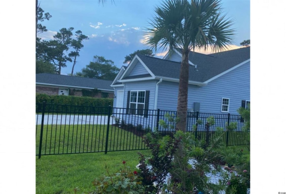 904 Yaupon Dr, Myrtle Beach, SC 29577 - photo 1