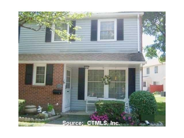 1 Greenwich Way unit 1, Milford, CT 06460 - photo 1