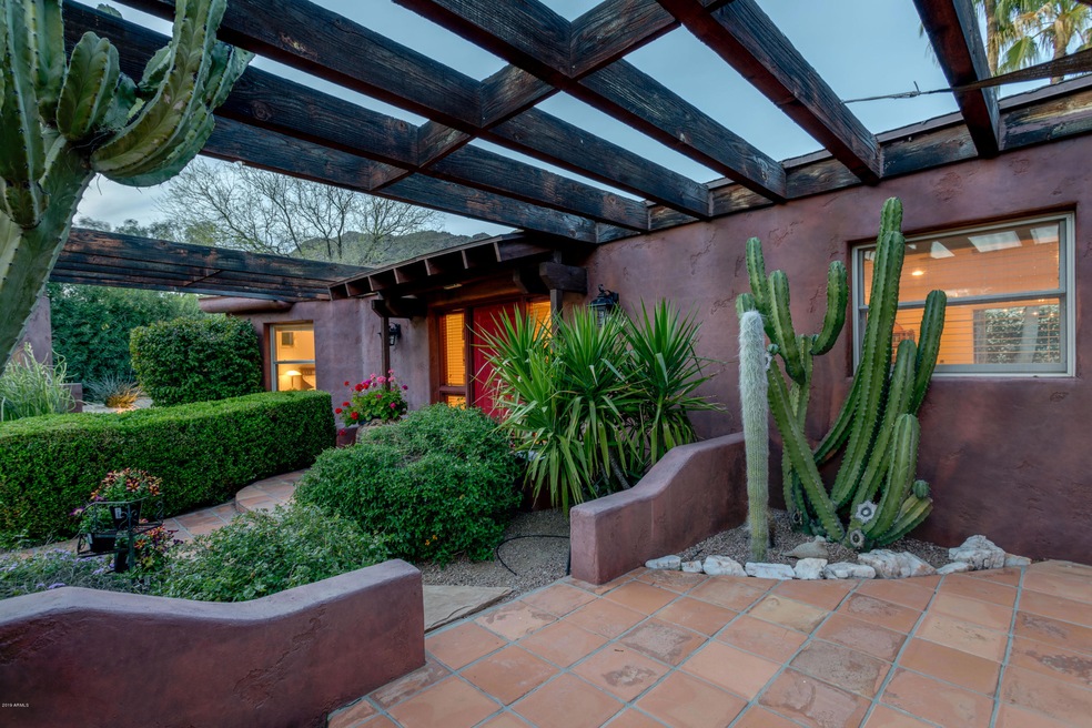 AZA_Listings_6635_SmoketreeLn-1