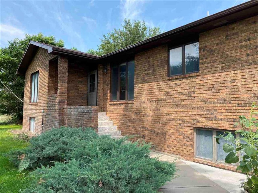 9481 W Front Rd, North Platte, NE 69101 - photo 1