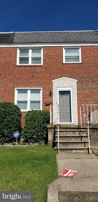 1246 Deanwood Rd, Parkville, MD 21234 - photo 1