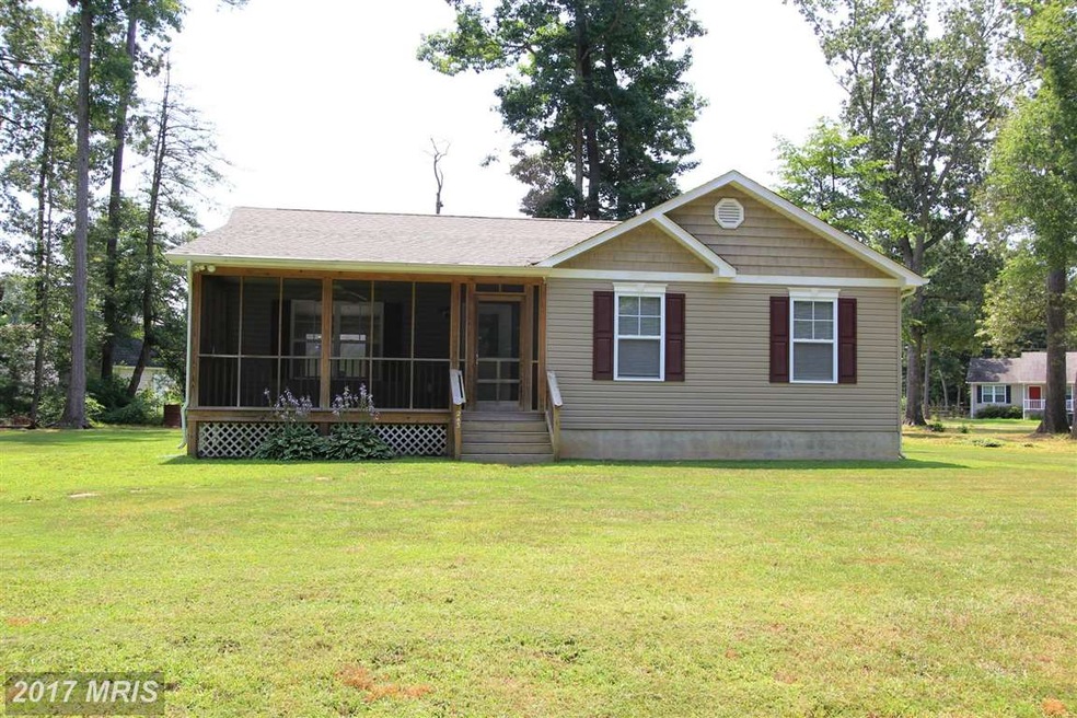 245 Fort King Dr, Colonial Beach, VA 22443 - photo 1