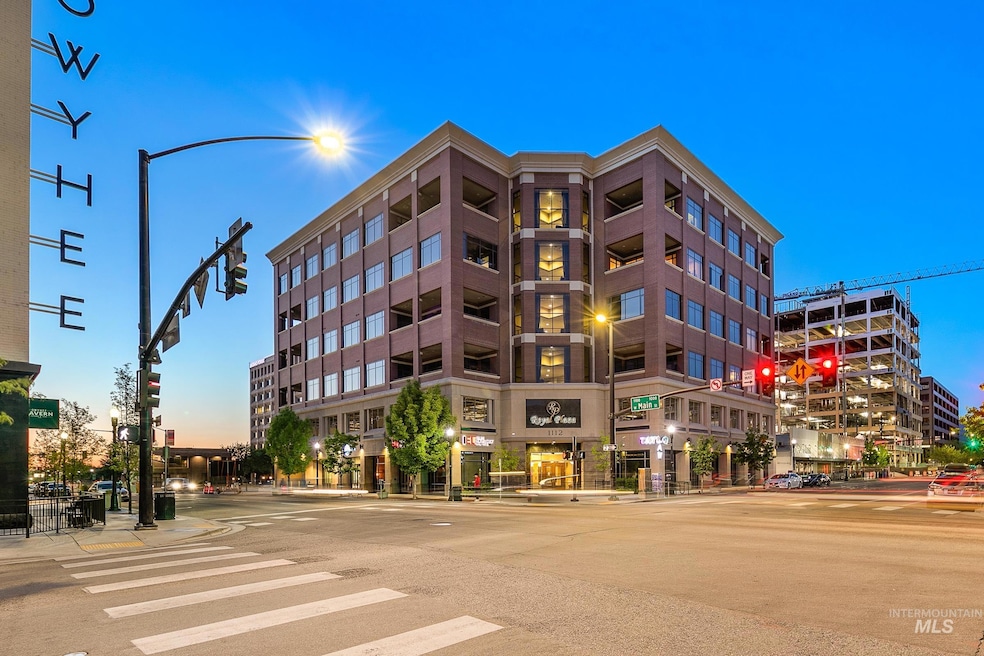 Sold • Co-Listing Agent