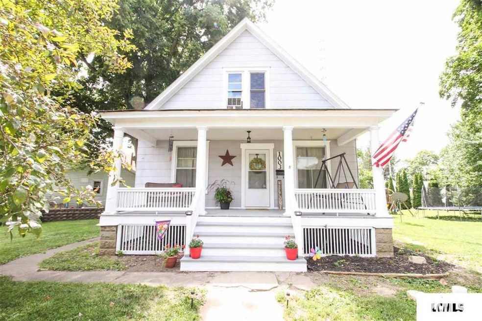 1003 Decatur St, Lincoln, IL 62656 - photo 1