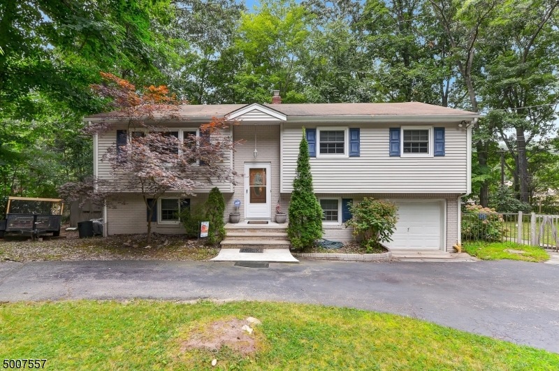 56 Fountain Dr, Ringwood, NJ 07456 - photo 1