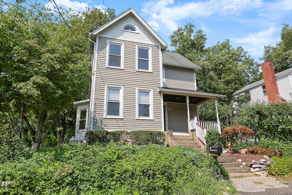 10 Chestnut St, Cos Cob, CT 06807 - photo 1