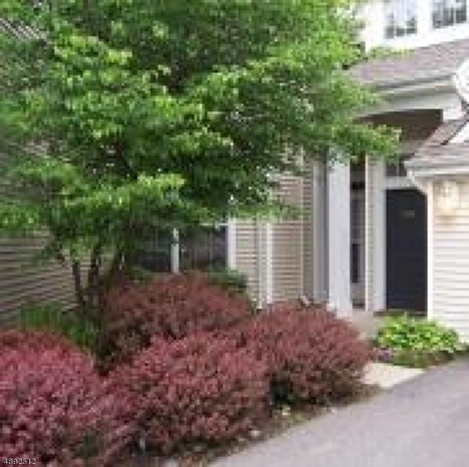 1206 Fairview Cir unit 22, Stewartsville, NJ 08886 - photo 1