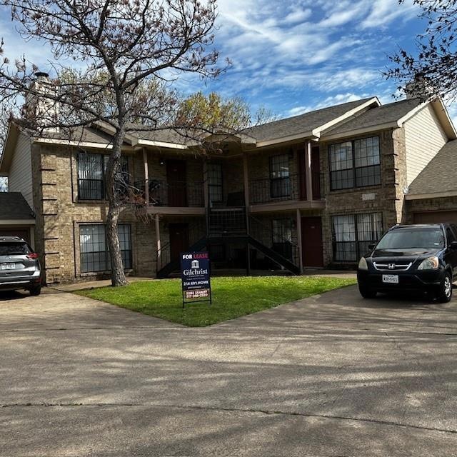 5012 Winder Ct unit C, North Richland Hills, TX 76180 - photo 1
