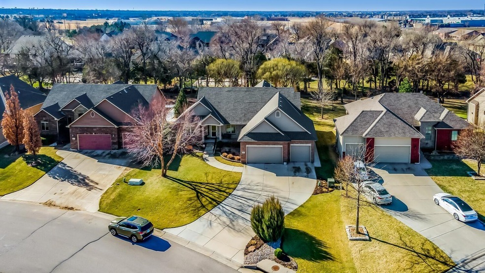 3917 N Watercress Ct, Maize, KS 67101 - photo 1