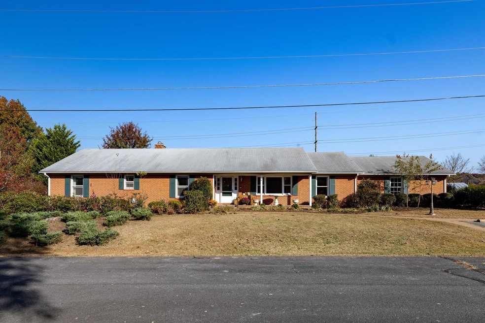 2 Cedar Ln, Luray, VA 22835 - photo 1