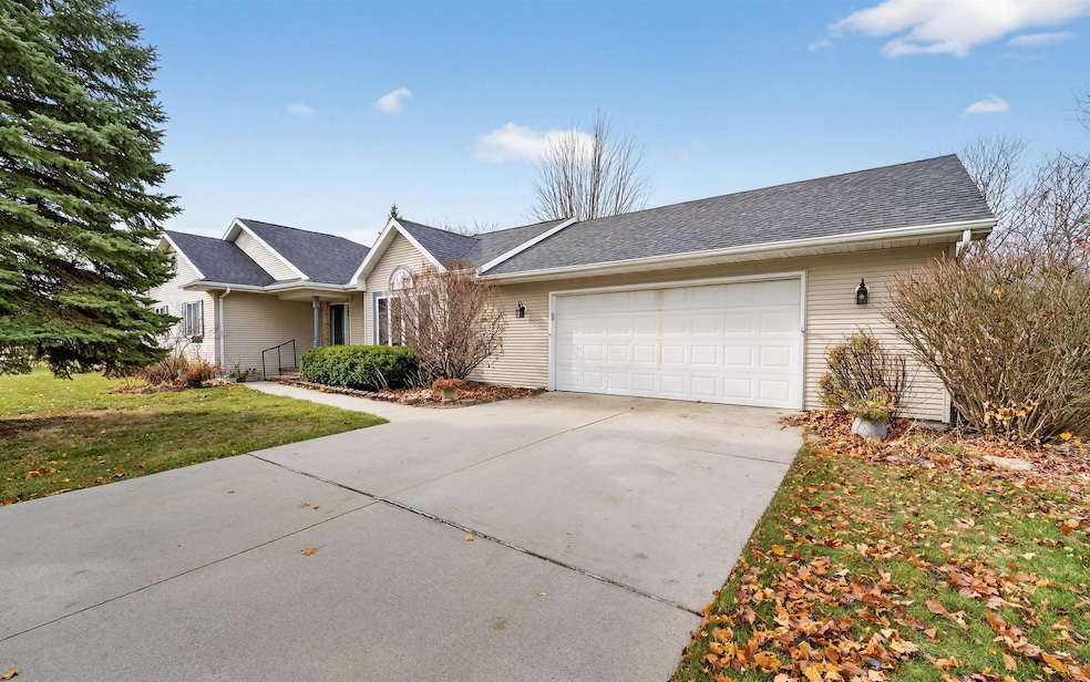 Under Contract $304,900