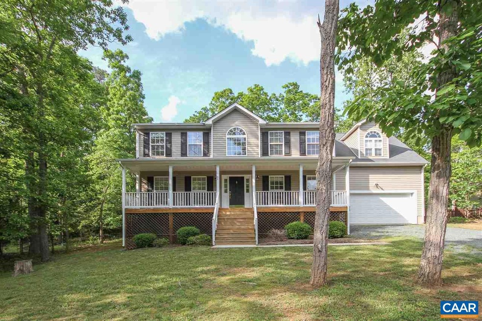 Popular Barry Meade Homes Design - With Spacious &