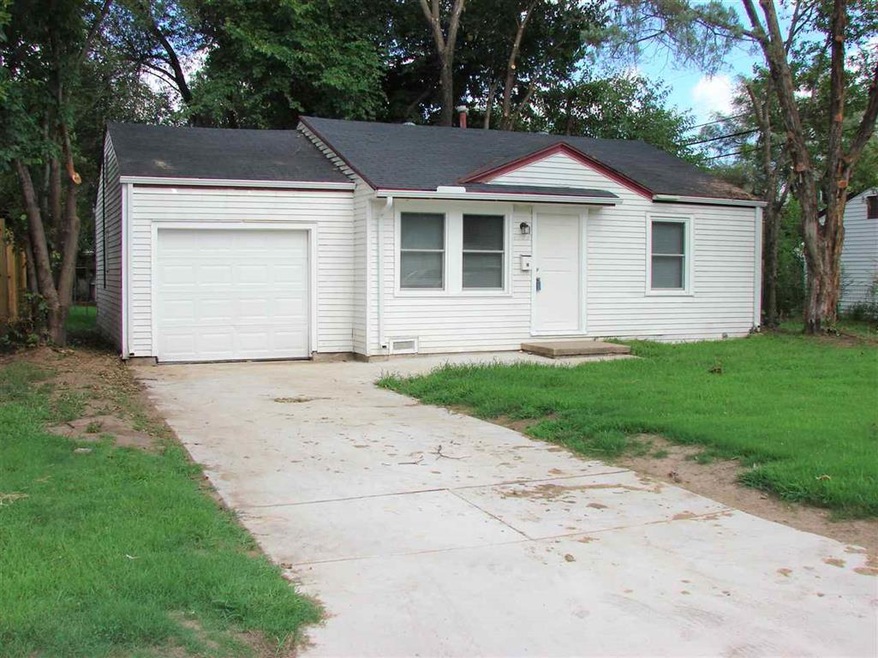 4626 S Laclede