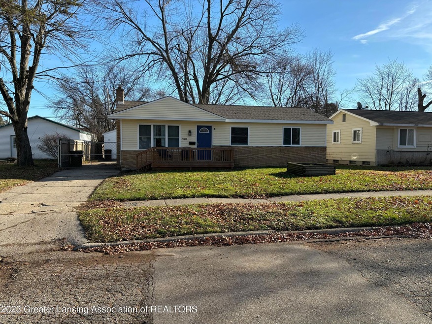 4211 Hillborn Ln, Lansing, MI 48911 - photo 1