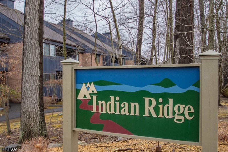 4227 Hilltop Rd, Mahwah, NJ 07430 - photo 1