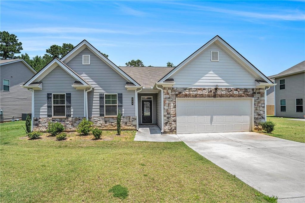 403 Crowley Dr, Calhoun, GA 30701 - photo 1