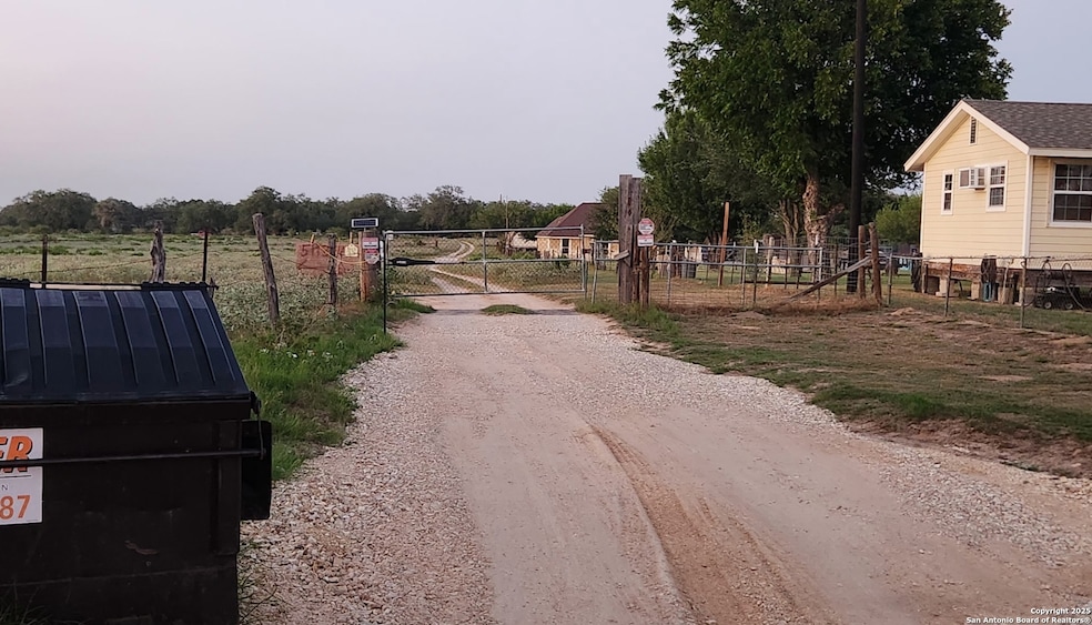 0 Hardy Rd unit 1906926, Elmendorf, TX 78112 - photo 1