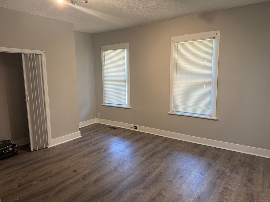 880 Connecticut Ave unit 882, Bridgeport, CT 06607 - photo 1