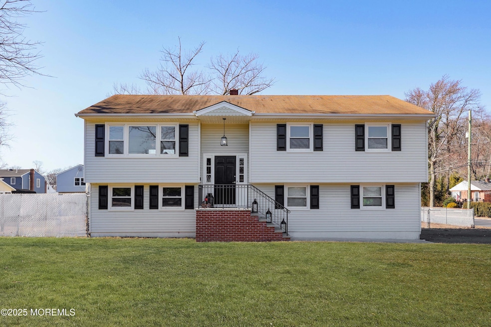 301 Main Front