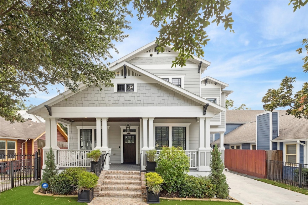 713 E 13th St, Houston, TX 77008 - photo 1