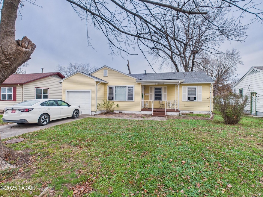 1912 NE A Street Northeast St, Miami, OK 74354 - photo 1