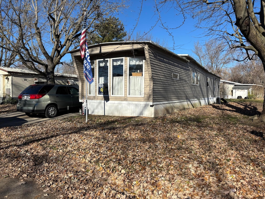 6085 Sebring Warner Rd N unit 138, Greenville, OH 45331 - photo 1
