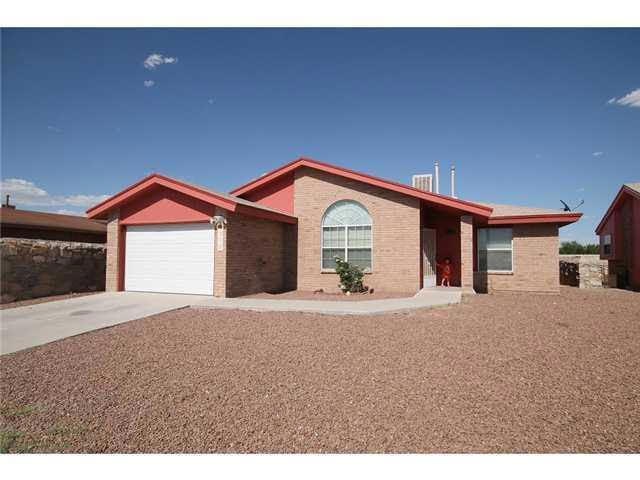 812 Nazareno St, El Paso, TX 79928 - photo 1