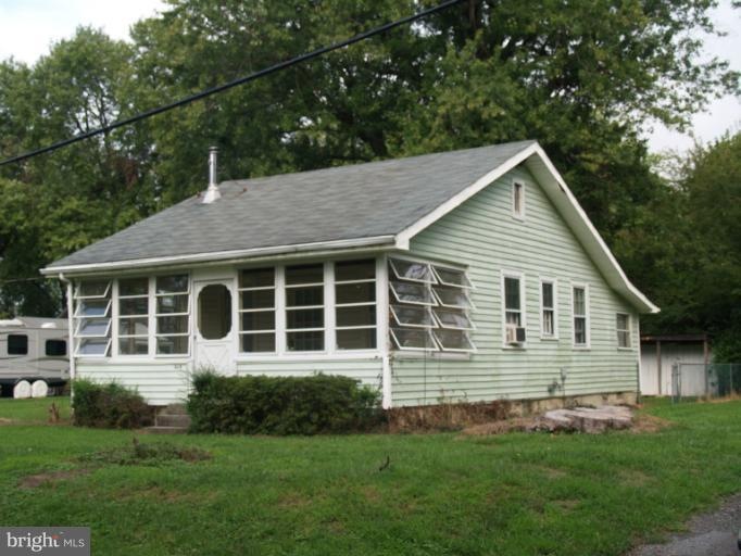 1615 Lee Dr, Edgewater, MD 21037 - photo 1