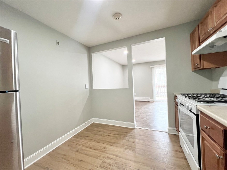 55 Broad St unit 5, Lynn, MA 01902 - photo 1