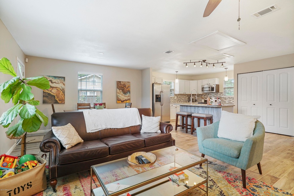 4651 Hercules Ave, Jacksonville, FL 32205 - photo 1