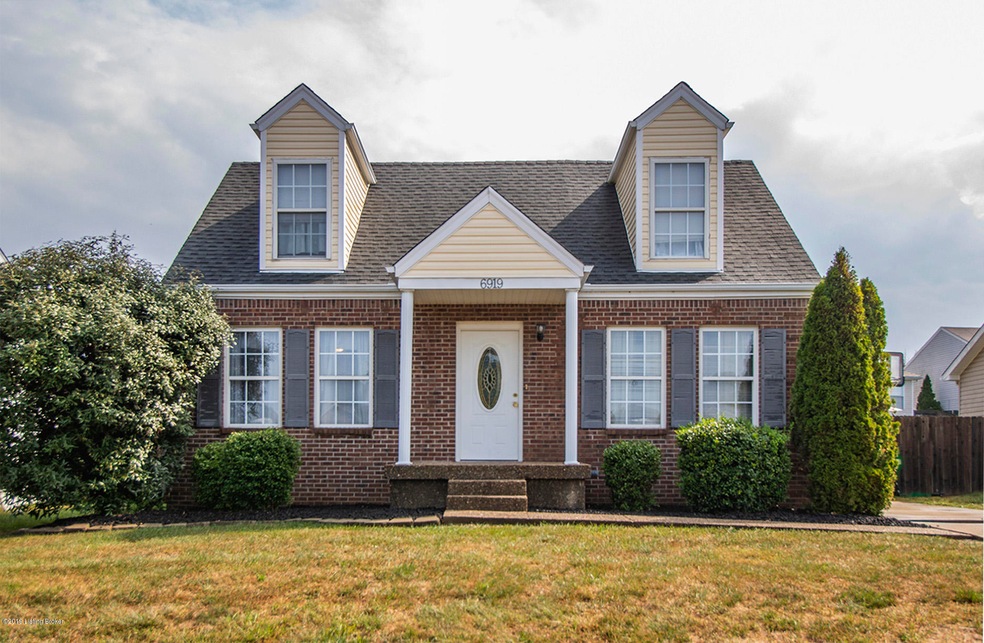 6919-Colrain-Cir-001