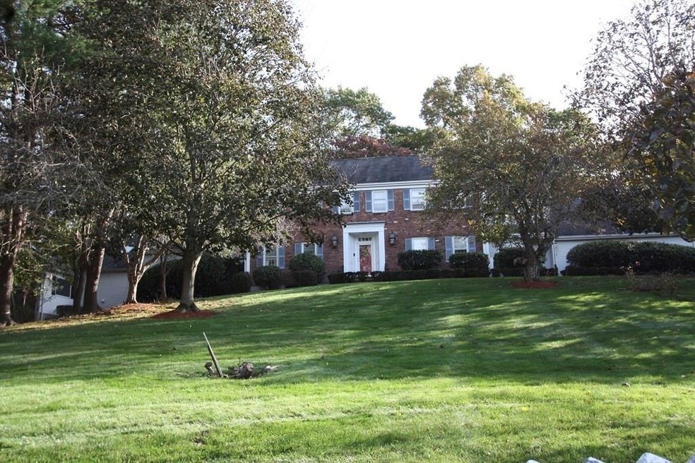 90 Countryside Ln, Milton, MA 02186 - photo 1