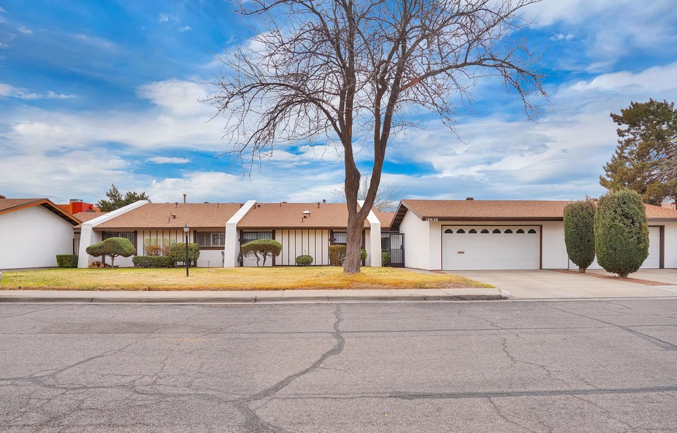 10626 Park View Cir, El Paso, TX 79935 - photo 1