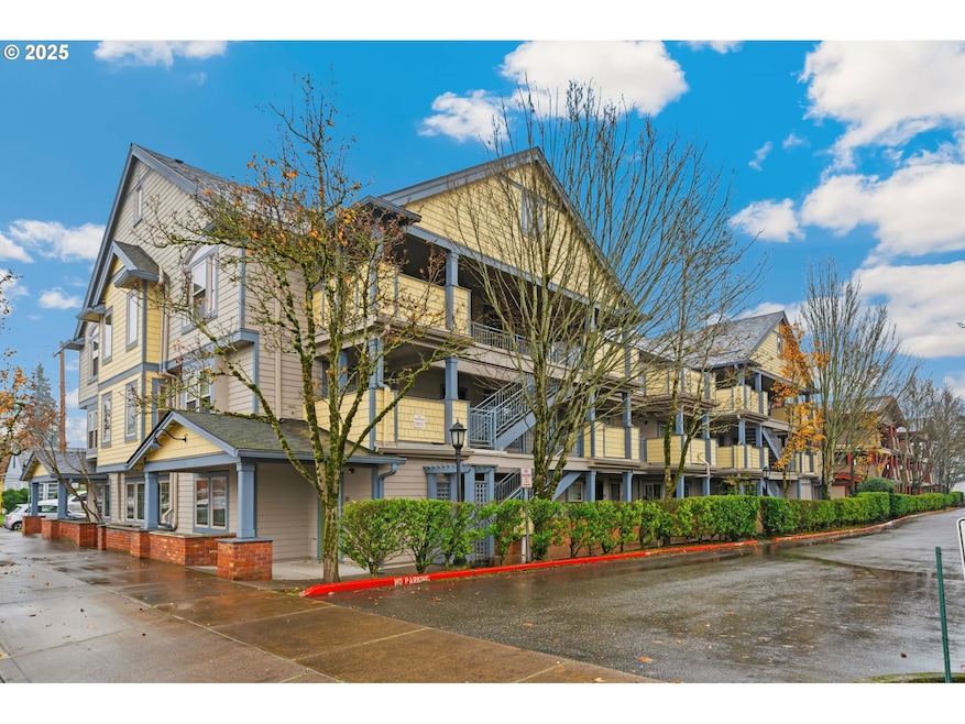 9837 NE Irving St unit 322, Portland, OR 97220 - photo 1