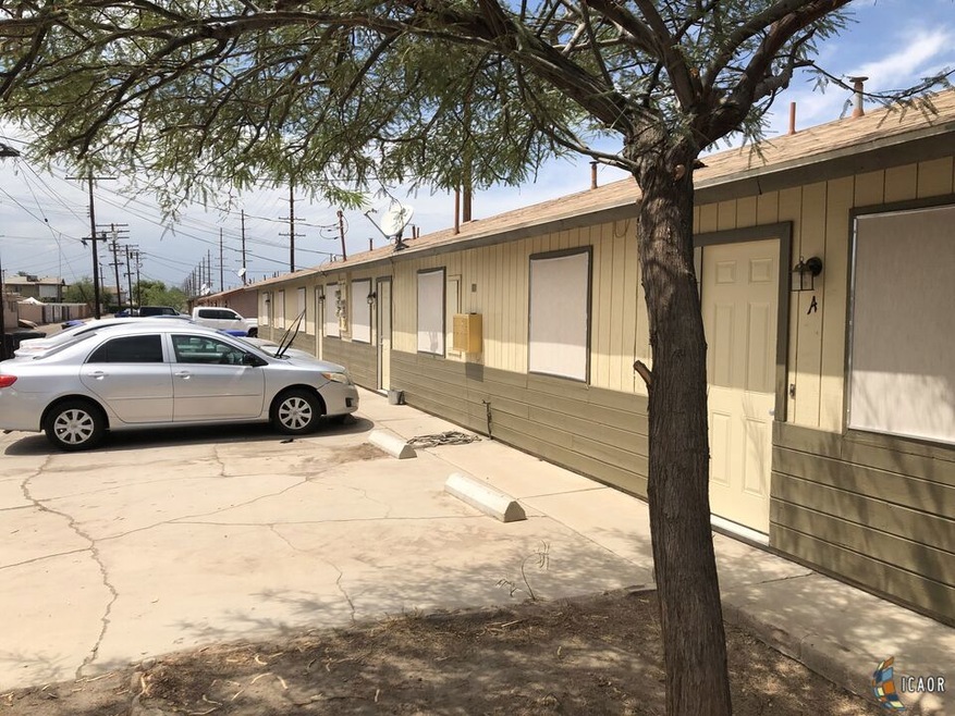 810 N 7th St, El Centro, CA 92243 - photo 1