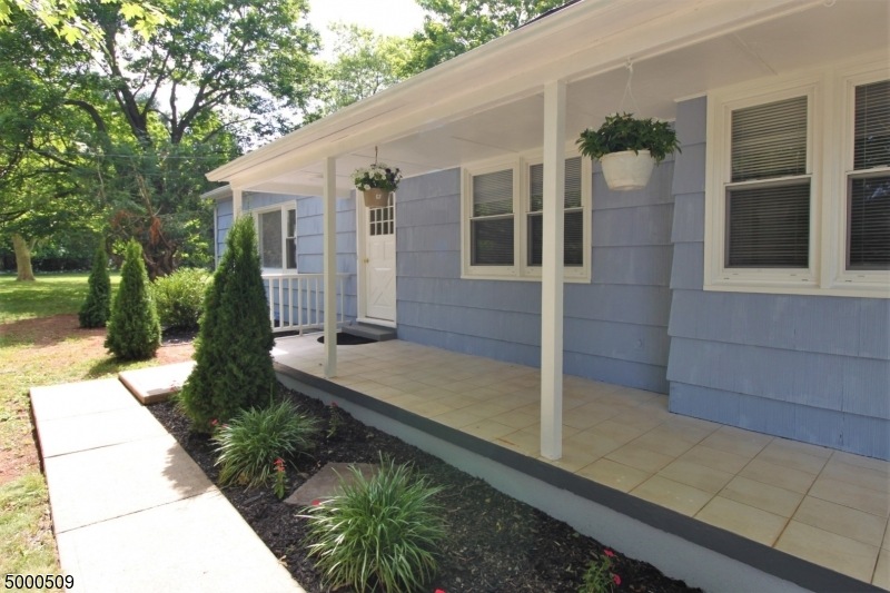 807 S Middlebush Rd, Somerset, NJ 08873 - photo 1