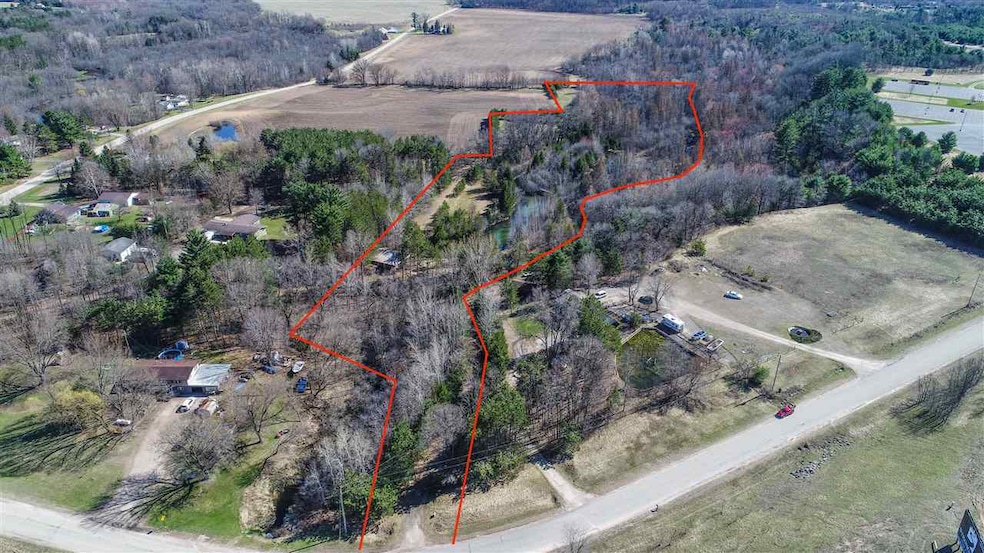 0 Shadow Rd unit 50311799, Waupaca, WI 54981 - photo 1