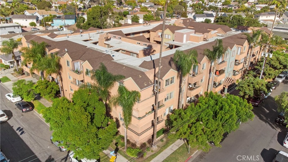 Under Contract $450,000