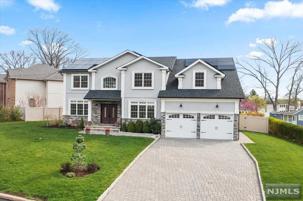 346 Harrison St, Paramus, NJ 07652 - photo 1