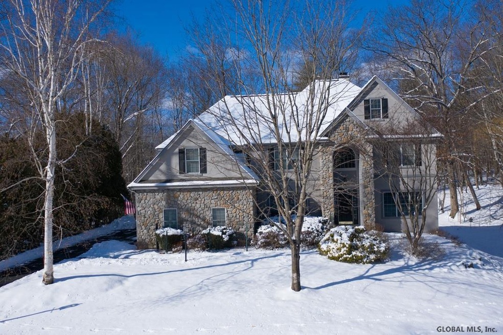 755 Waldens Pond Rd, Albany, NY 12203 - photo 1