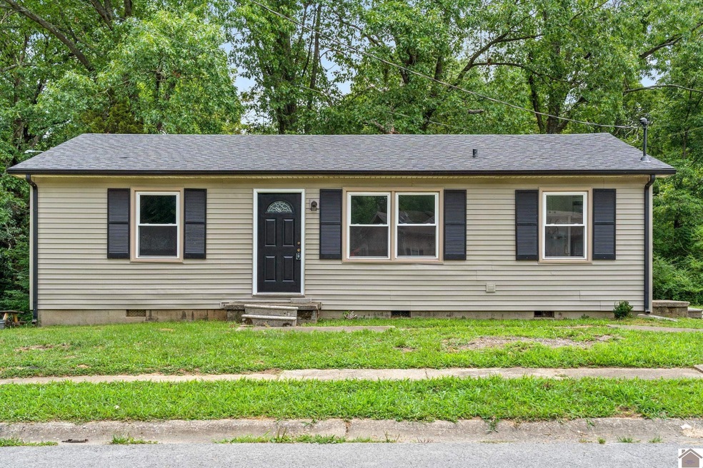 660 Evergreen Park Dr, Hopkinsville, KY 42240 - photo 1