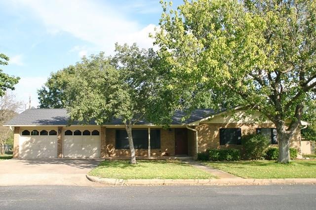 114 W Driftwood Dr, Fredericksburg, TX 78624 - photo 1