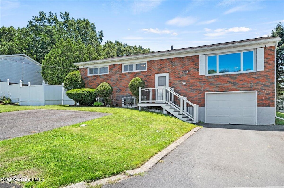 5 Bickford Ln, Troy, NY 12182 - photo 1