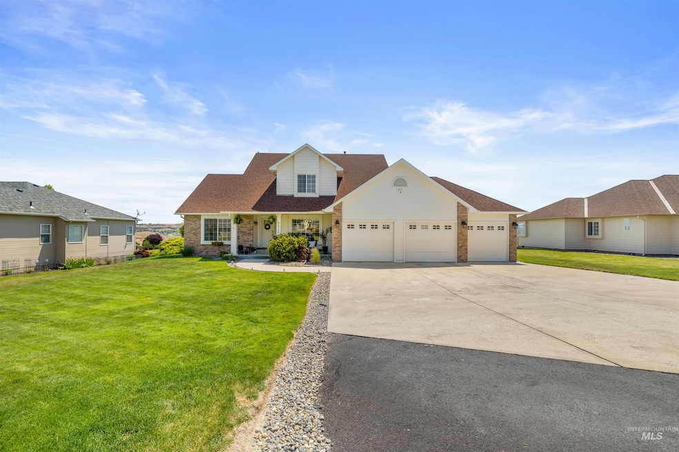 For Sale $580,000