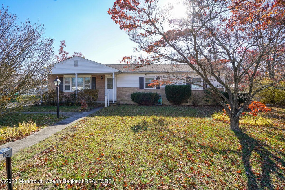 1124 3rd Ave, Toms River, NJ 08757 - photo 1
