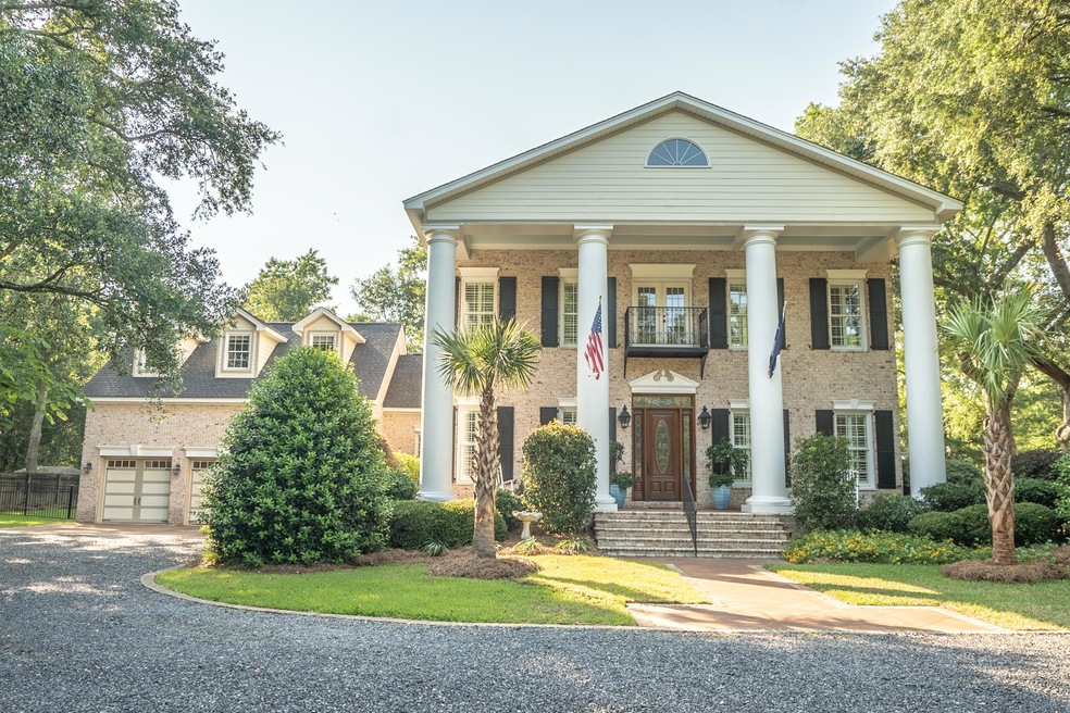 1866 Rifle Range Rd Mt Pleasant SC 1